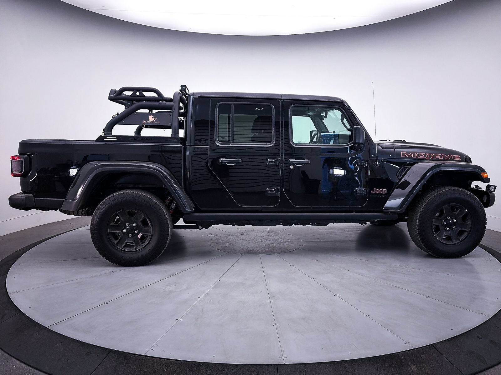 Used 2021 Jeep Gladiator Mojave AWD/4WD image 44
