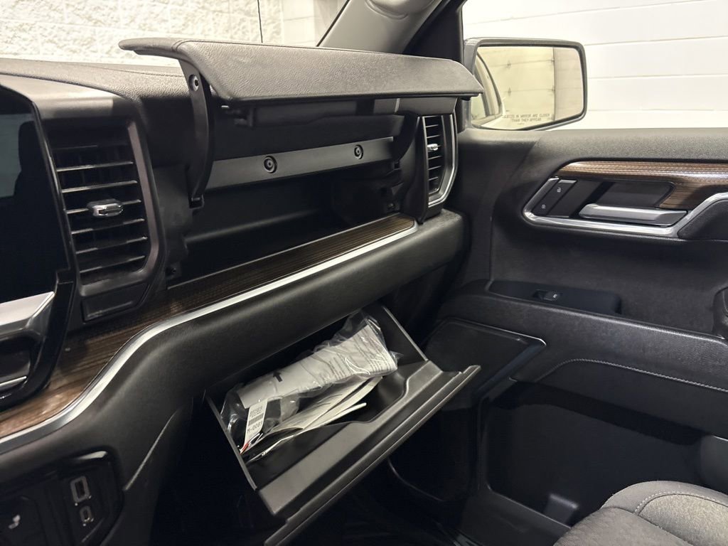 Used 2023 Chevrolet Silverado 1500 RST image 20