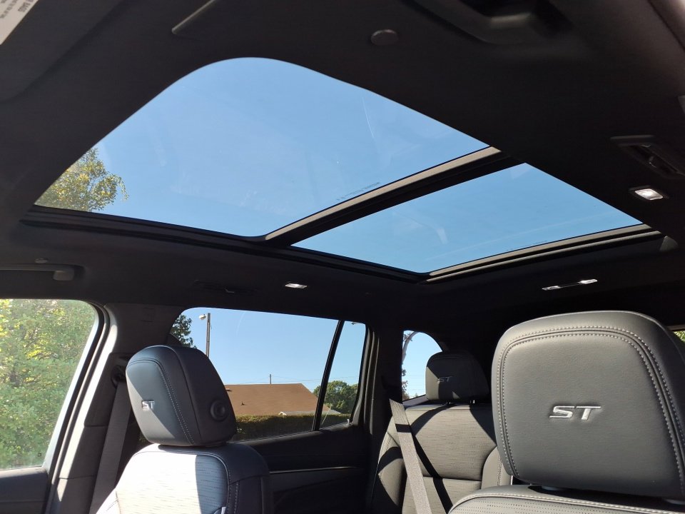 New 2026 Buick Enclave Sport Touring w/ Power Package image 15