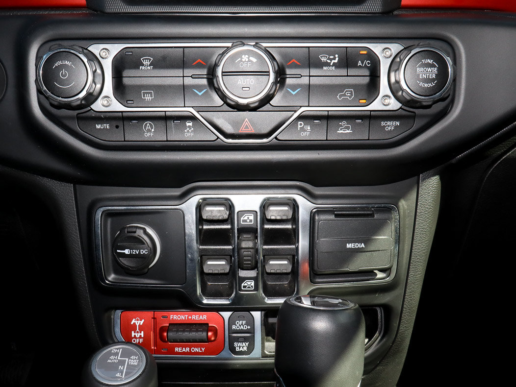 Used 2021 Jeep Wrangler Unlimited Rubicon AWD/4WD image 12