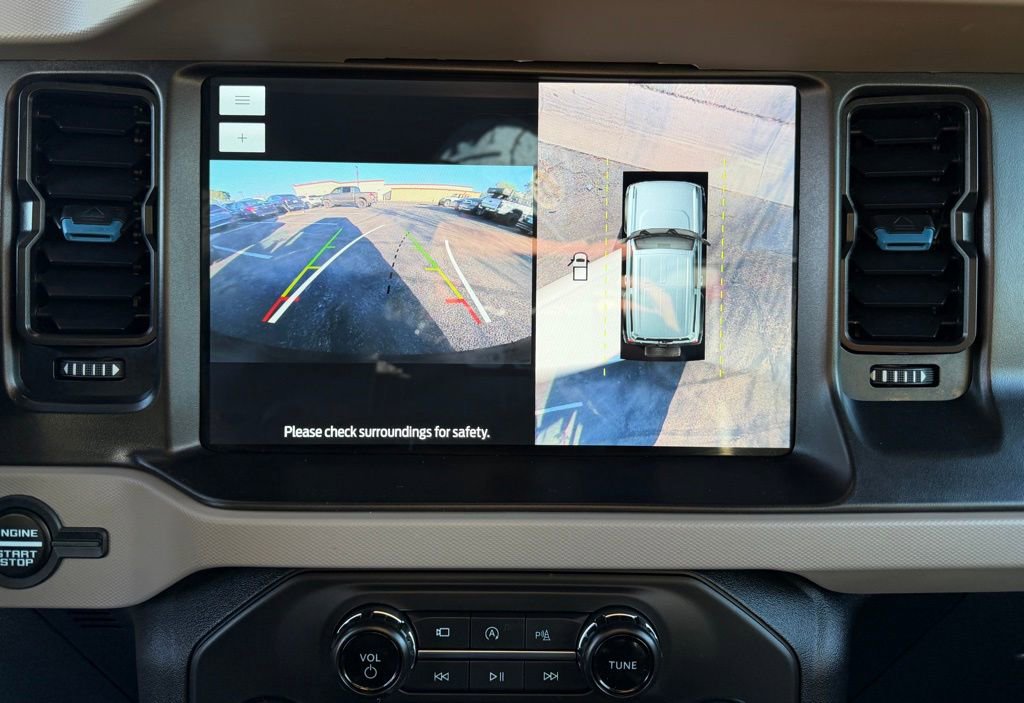 Used 2023 Ford Bronco Wildtrak image 28