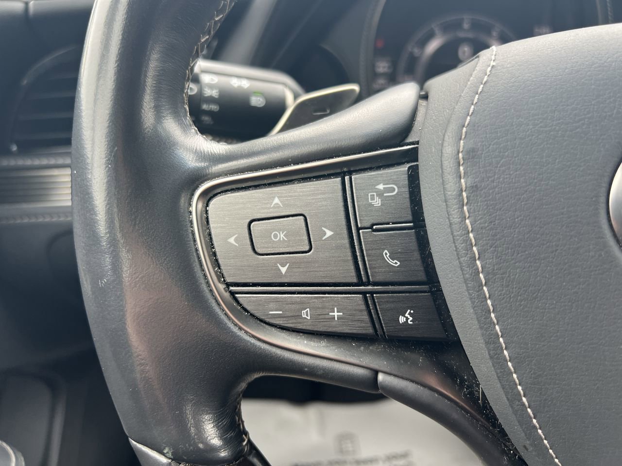 Used 2018 Lexus LS 500 AWD w/ Interior Upgrade Package image 19