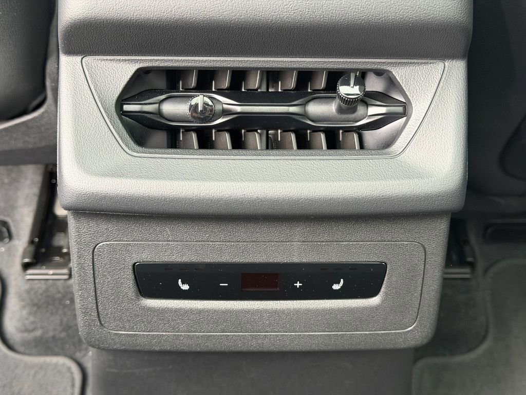 Certified 2025 Audi Q6 e-tron Premium Plus w/ Premium Plus AWD/4WD image 23