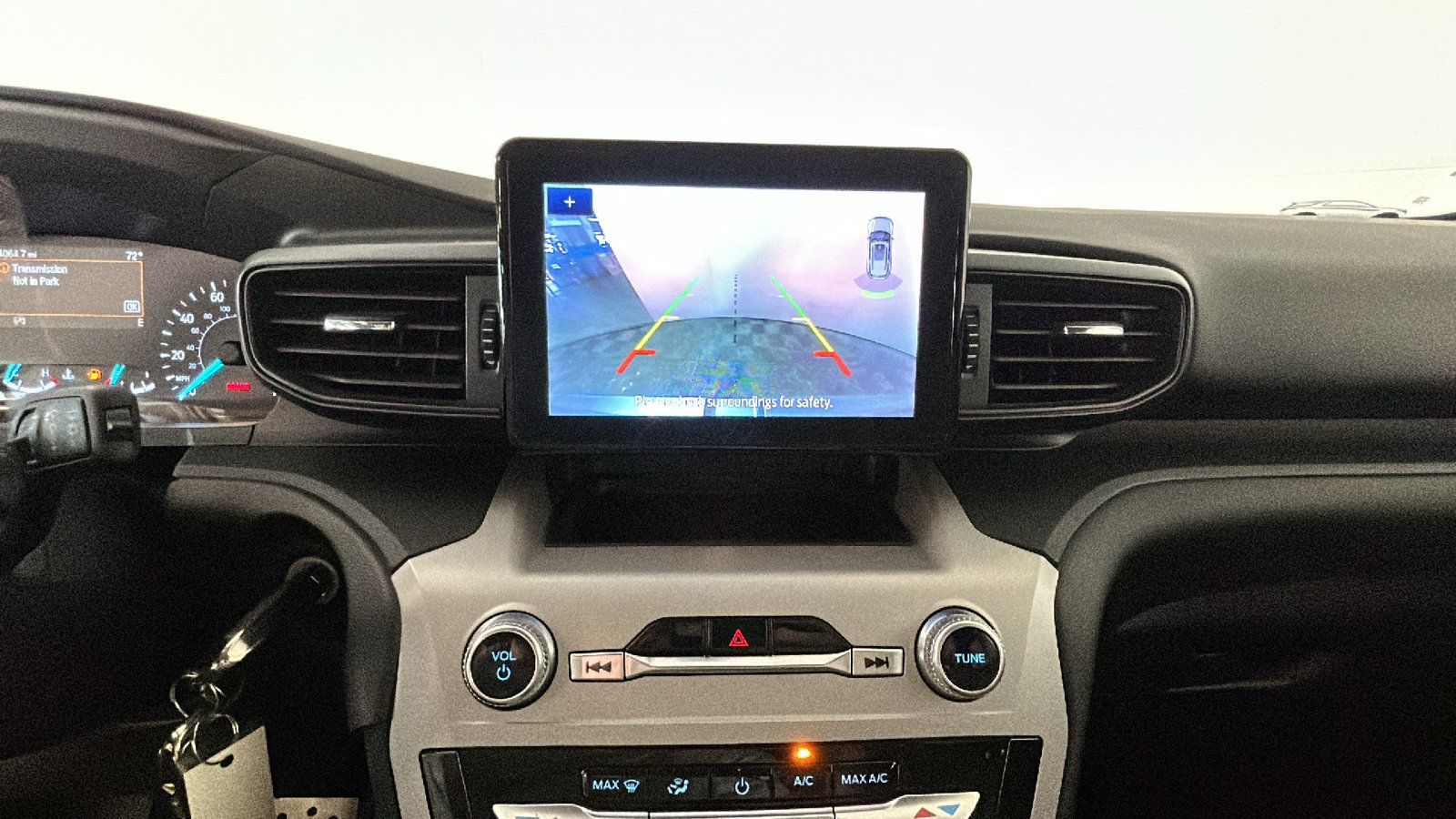 Used 2023 Ford Explorer 4WD image 26