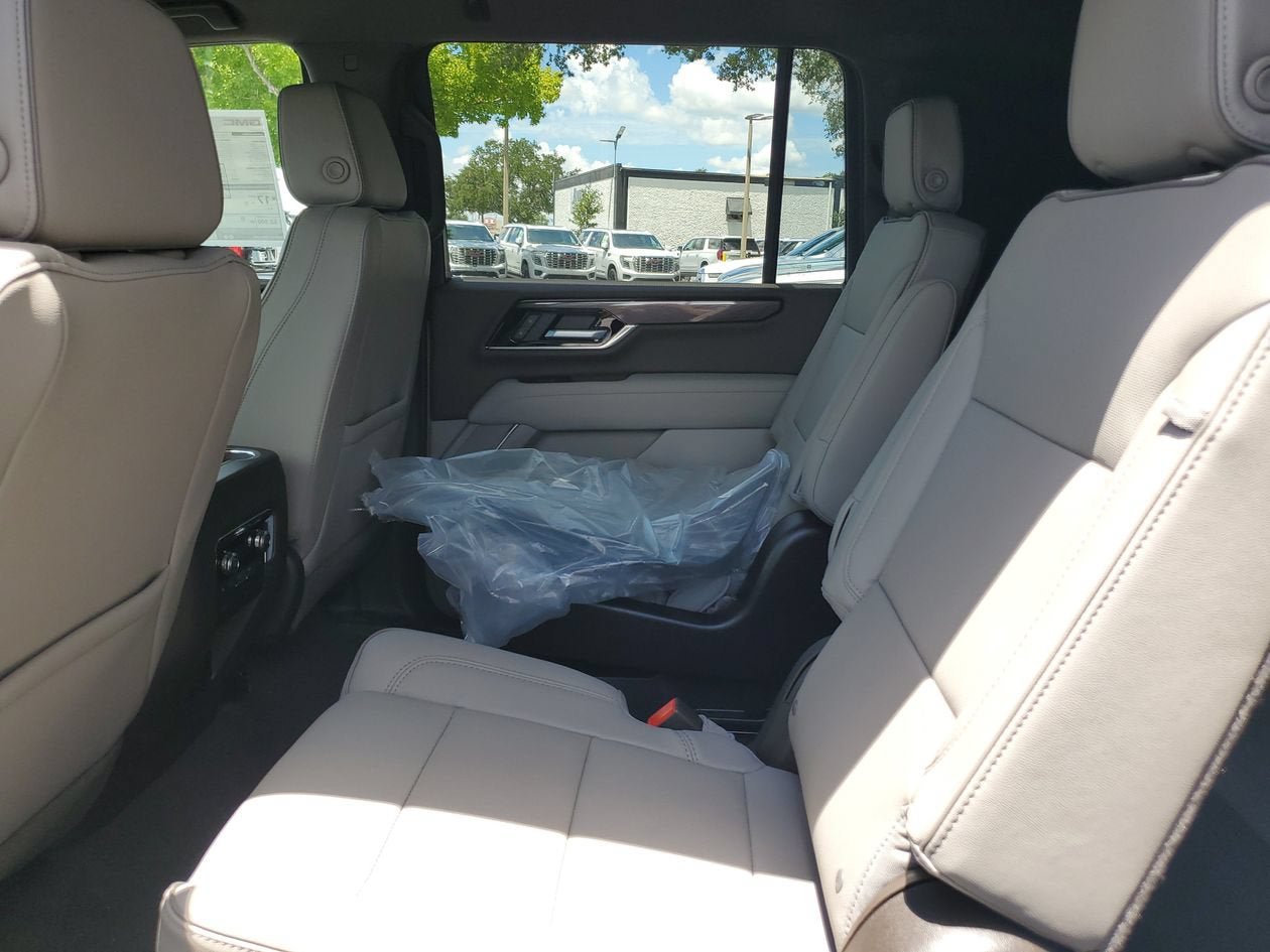 New 2026 GMC Yukon XL Elevation RWD image 11