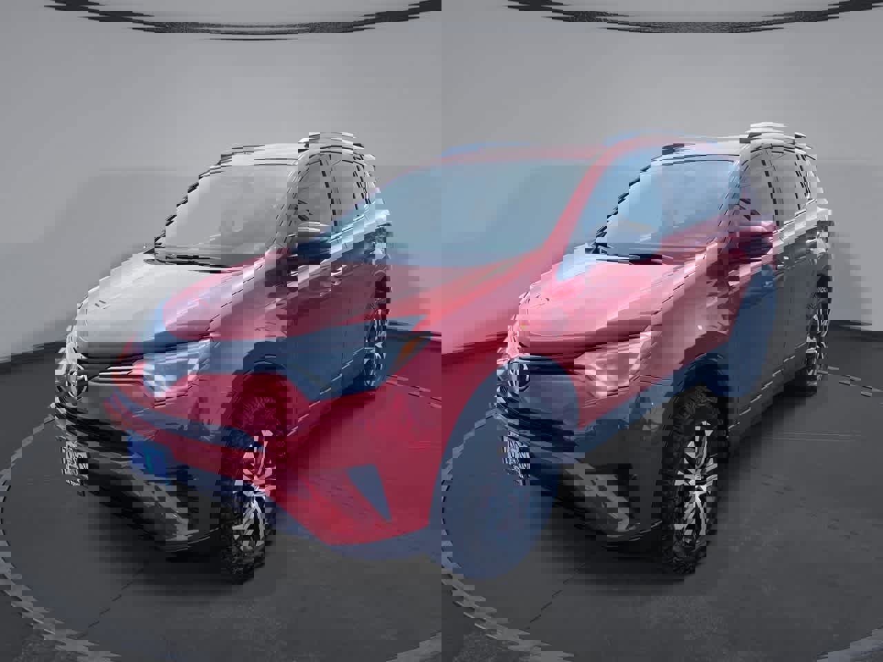 Certified 2016 Toyota RAV4 LE image 1