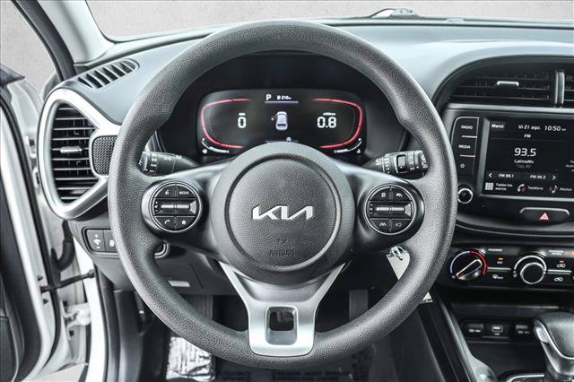 Used 2024 Kia Soul LX w/ Option Group 015 FWD image 15