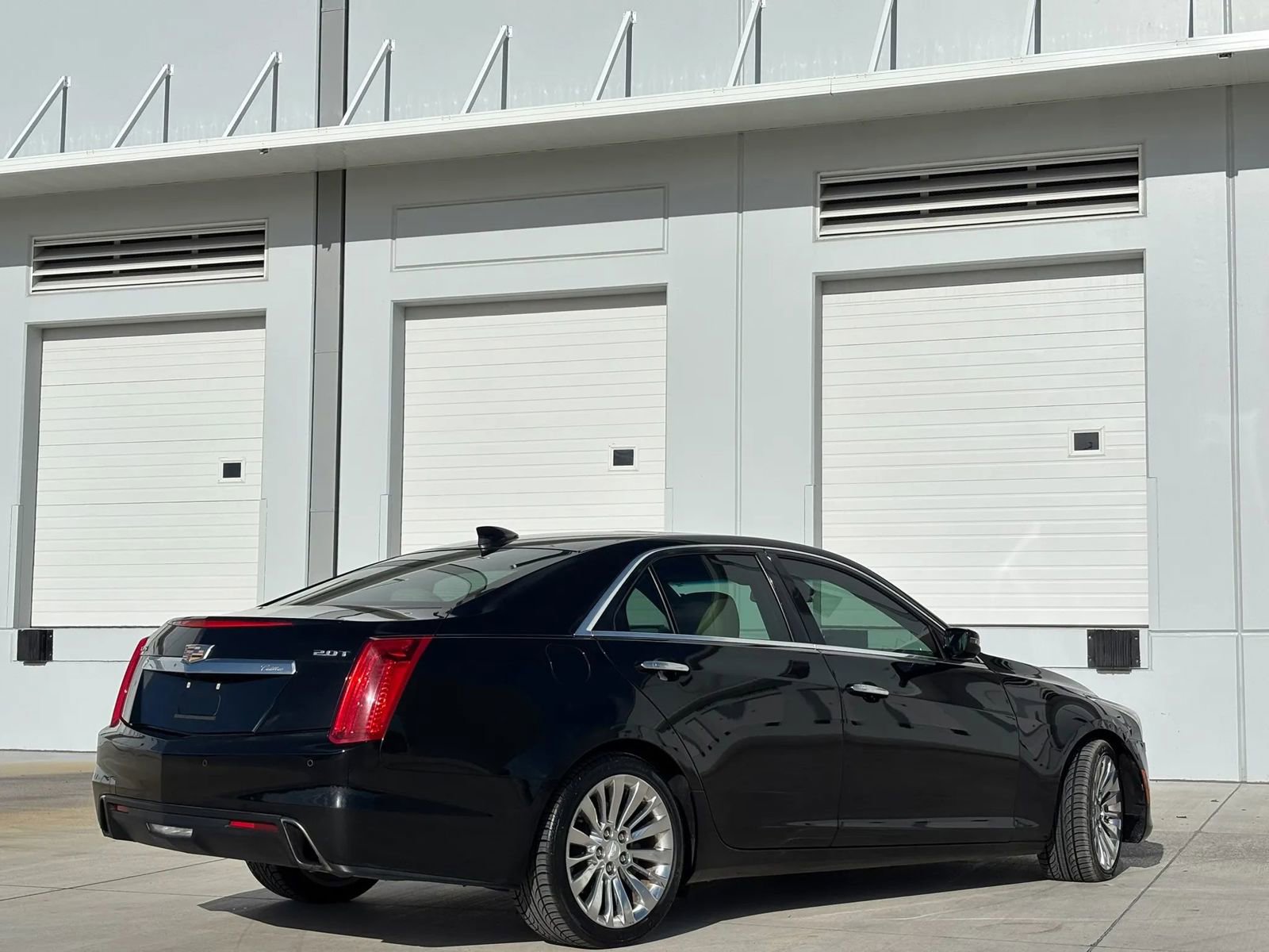 Used 2017 Cadillac CTS Luxury RWD image 14