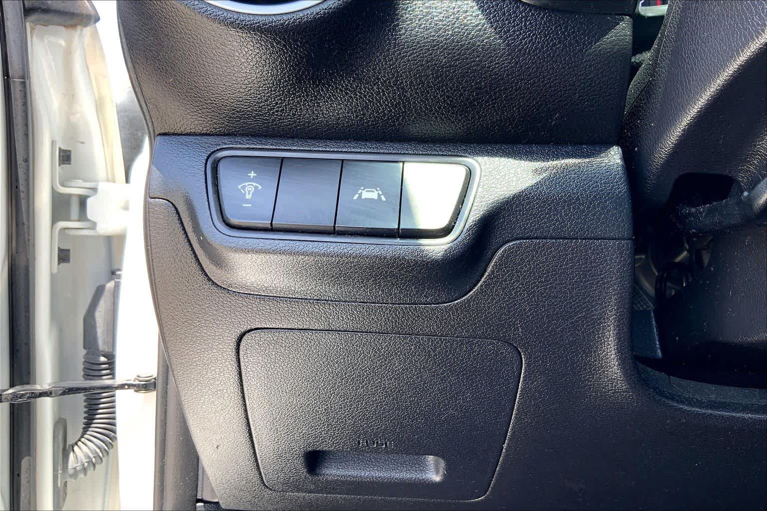 Used 2021 Kia Forte LXS FWD image 33