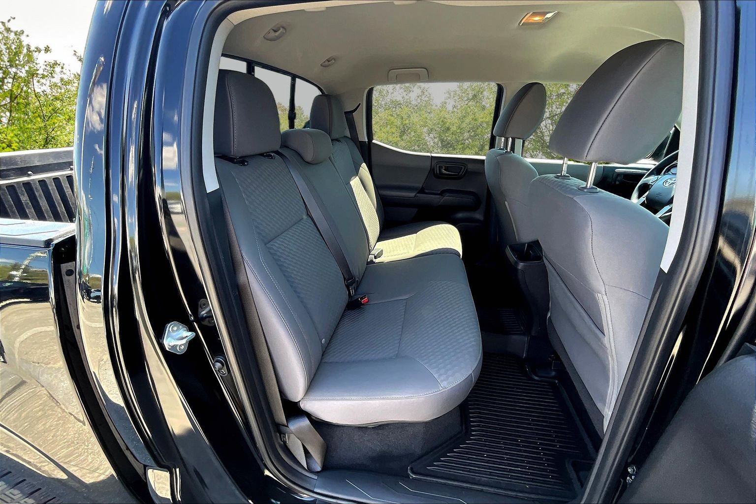 Used 2021 Toyota Tacoma SR image 28