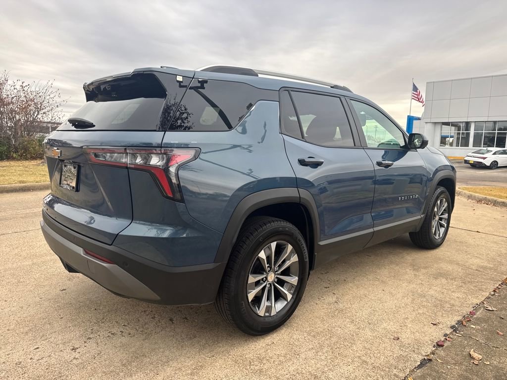 Used 2025 Chevrolet Equinox LT w/ Convenience Package II image 9
