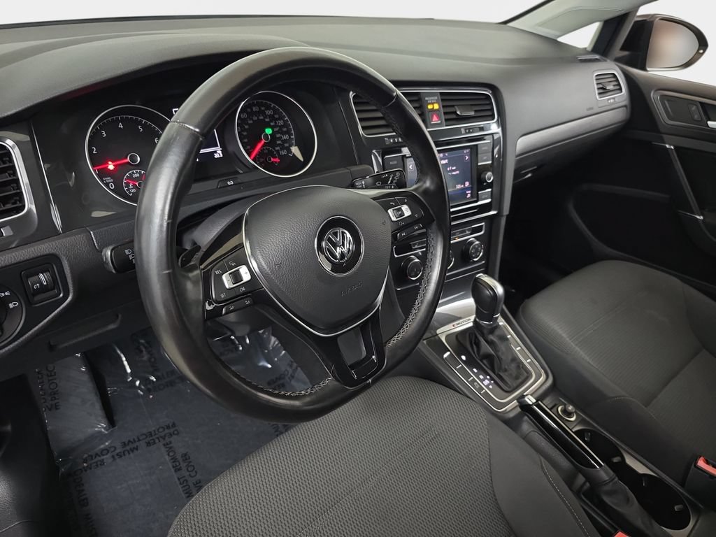 Used 2018 Volkswagen Golf S AWD/4WD image 18