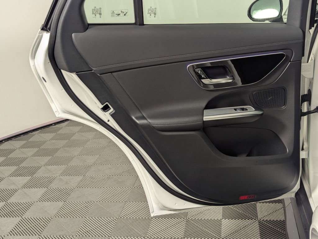 Used 2025 Mercedes-Benz GLC 43 AMG 4MATIC image 54