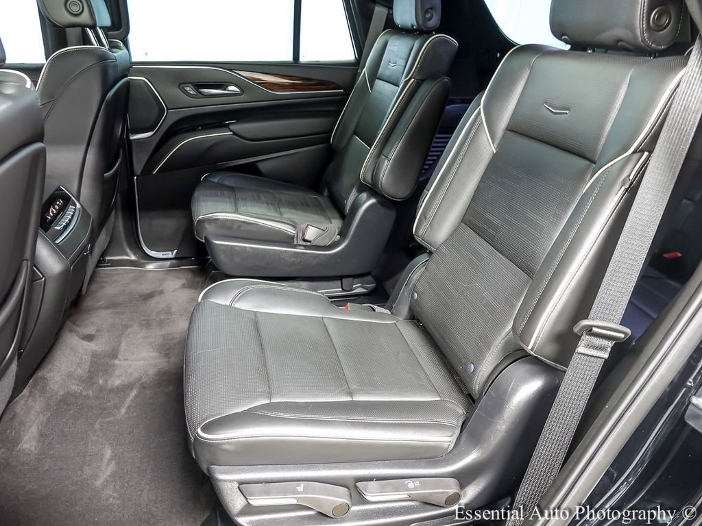 Used 2023 Cadillac Escalade Premium Luxury w/ LPO, Radiant Package AWD/4WD image 11