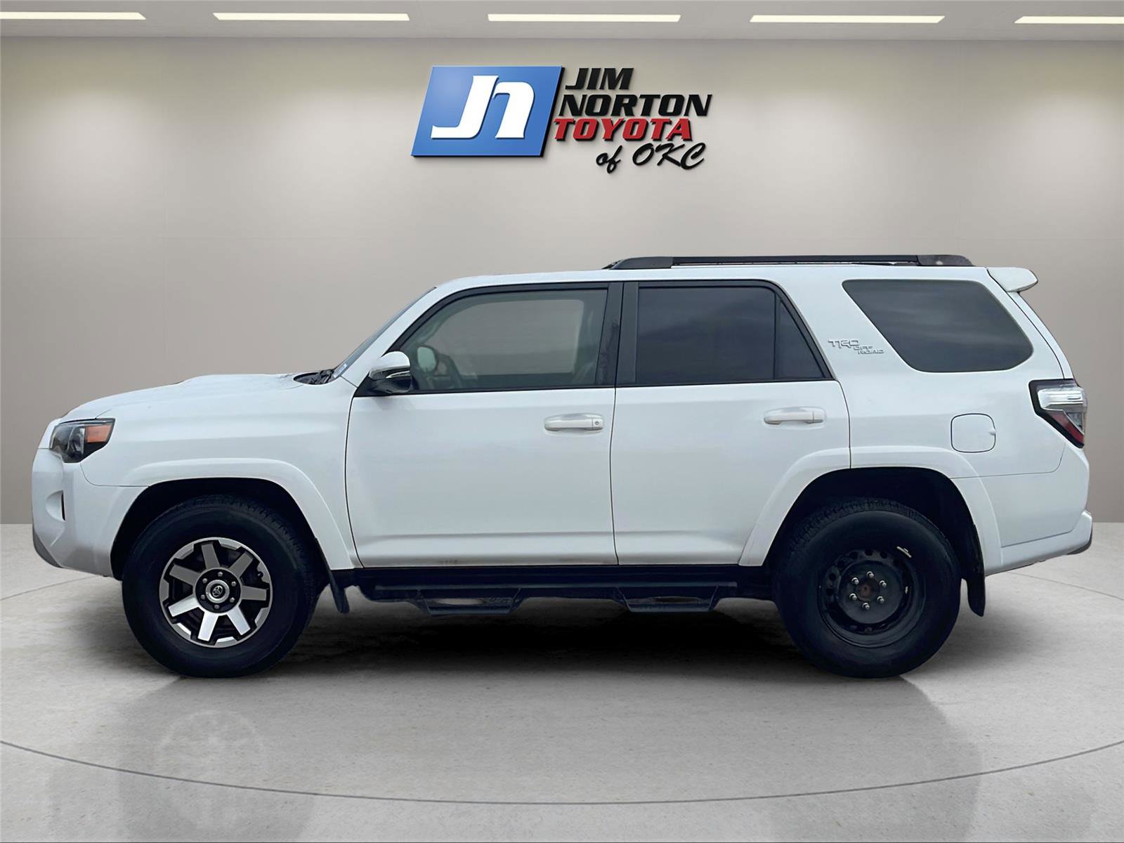 Used 2020 Toyota 4Runner TRD Off-Road Premium image 8