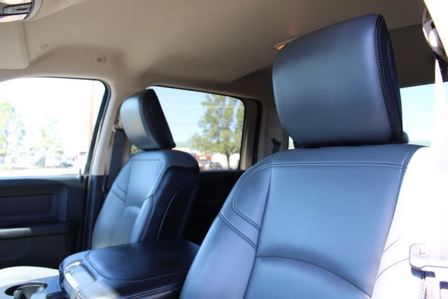 Used 2020 RAM 2500 Tradesman w/ Chrome Appearance Group AWD/4WD image 15