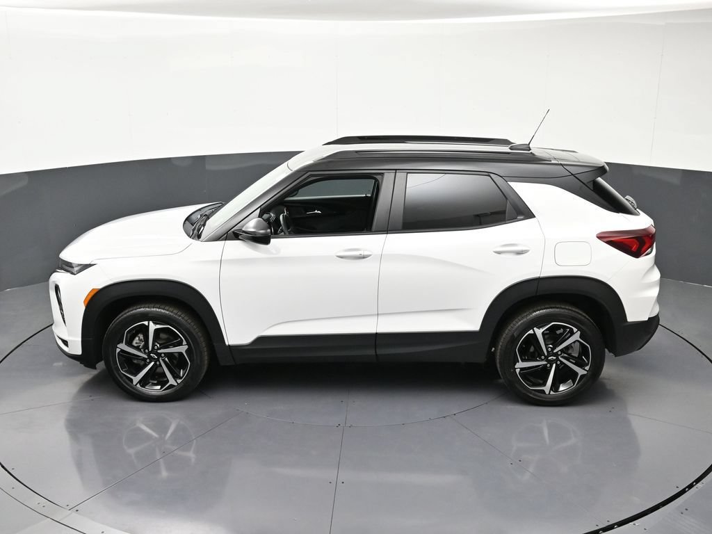 Certified 2023 Chevrolet TrailBlazer RS w/ Convenience Package AWD/4WD image 17