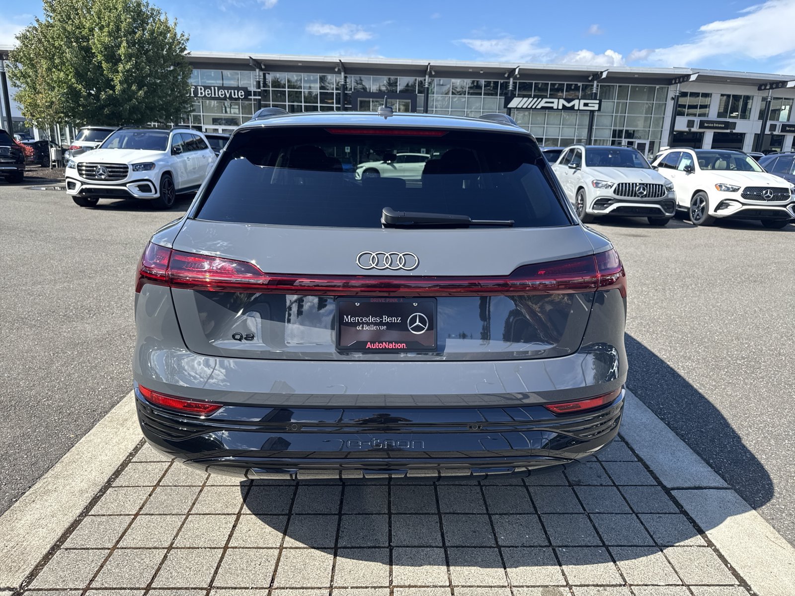 Used 2024 Audi Q8 e-tron Prestige AWD/4WD image 6