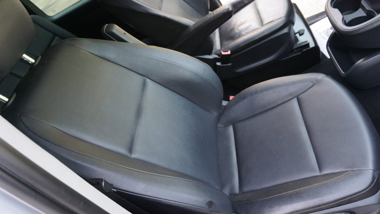 Used 2016 Mercedes-Benz Metris Passenger image 15