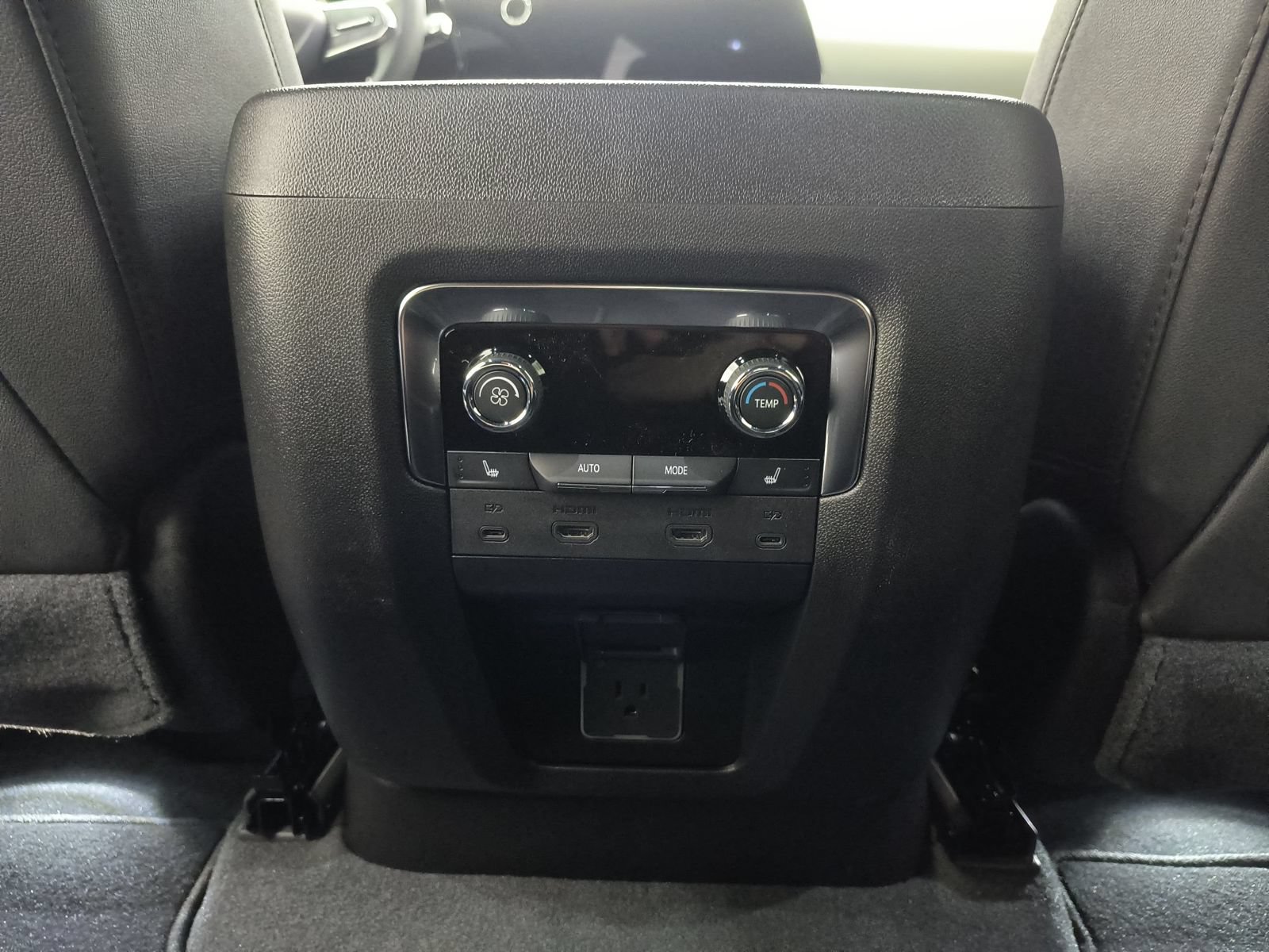 New 2026 Chevrolet Tahoe Premier AWD/4WD image 22