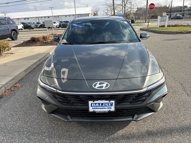 Certified 2025 Hyundai Elantra Sport image 3