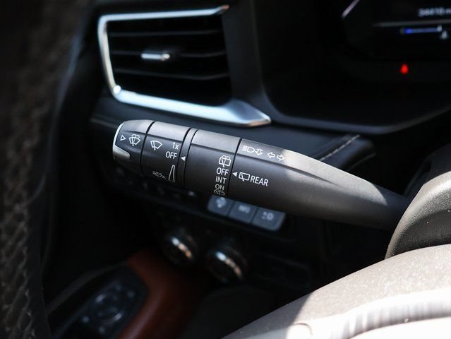 Used 2024 GMC Yukon Denali Ultimate AWD/4WD image 41