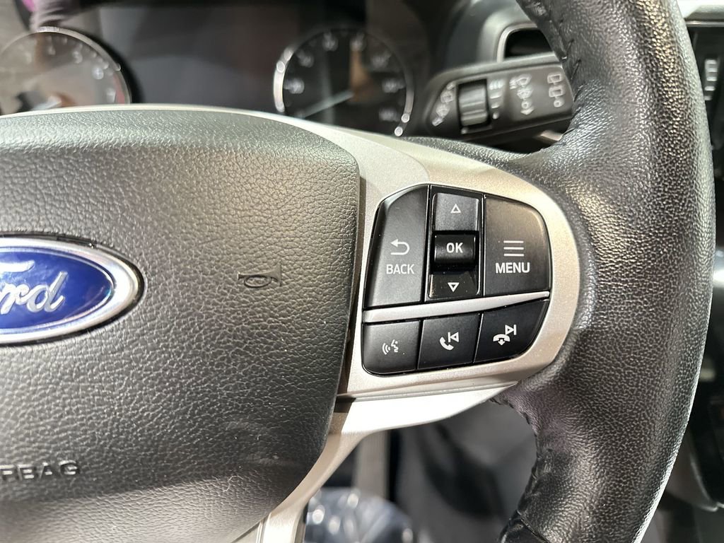 Used 2021 Ford Explorer Limited w/ Equipment Group 301A image 32