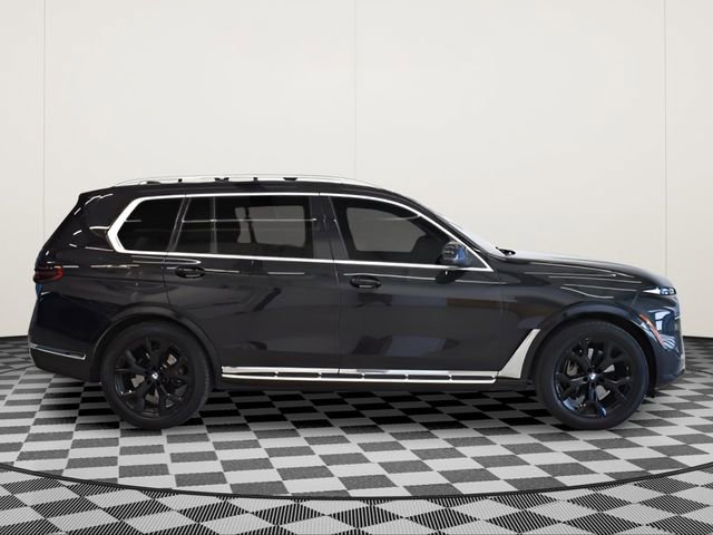 Used 2024 BMW X7 xDrive40i AWD/4WD image 2