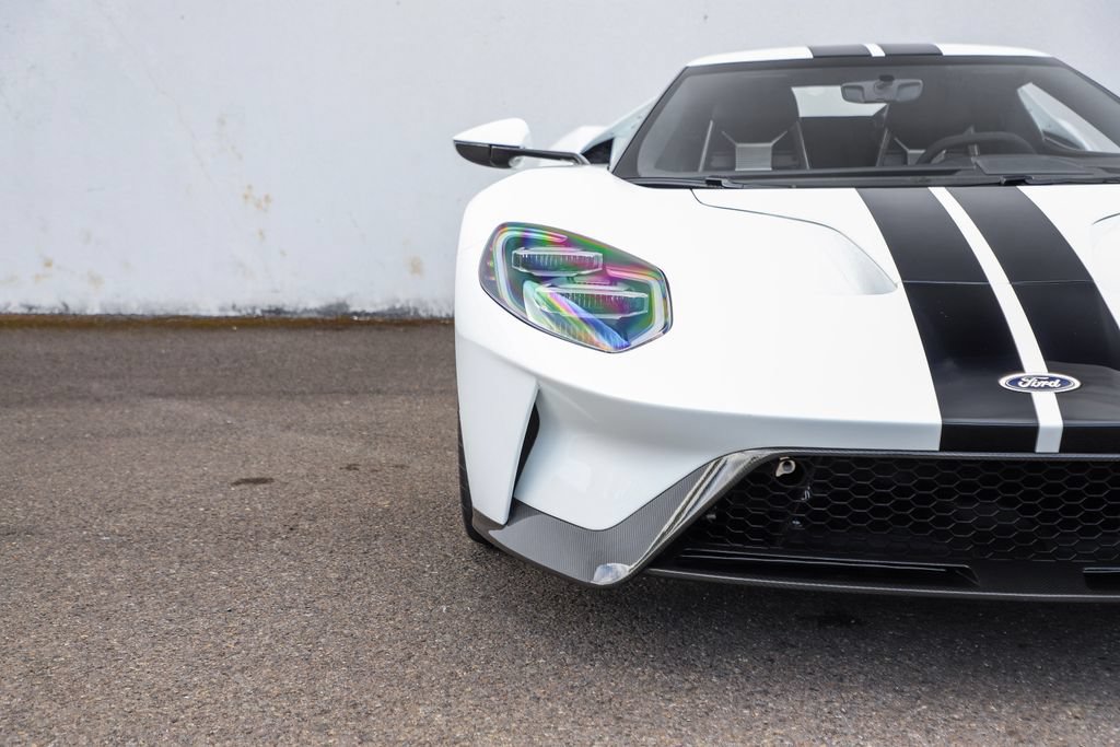 Used 2017 Ford GT RWD image 36