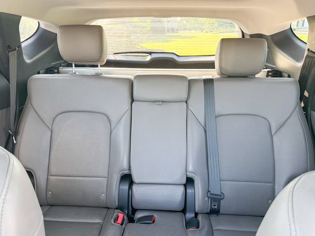 Used 2017 Hyundai Santa Fe Sport w/ 2.0T Ultimate Tech Package 05 AWD/4WD image 23