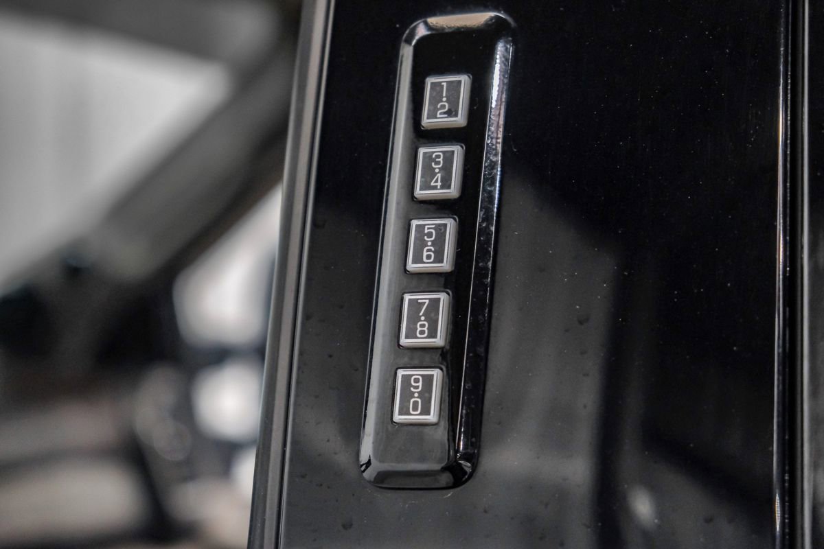 Used 2019 Ford F250 Limited w/ FX4 Off-Road Package AWD/4WD image 42