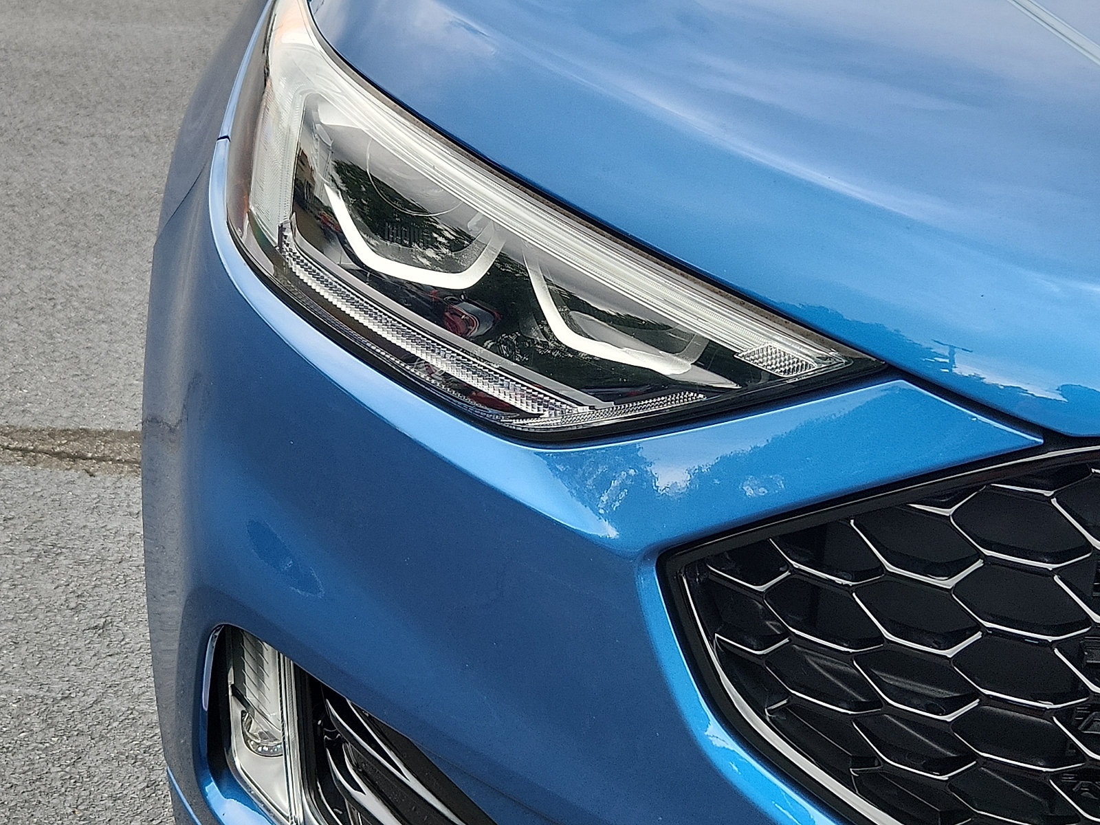 Used 2020 Ford Edge ST w/ Equipment Group 401A AWD/4WD image 9
