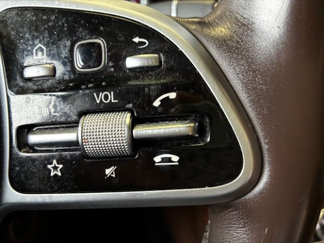 Used 2019 Mercedes-Benz E 300 4MATIC w/ Driver Assistance Package image 22