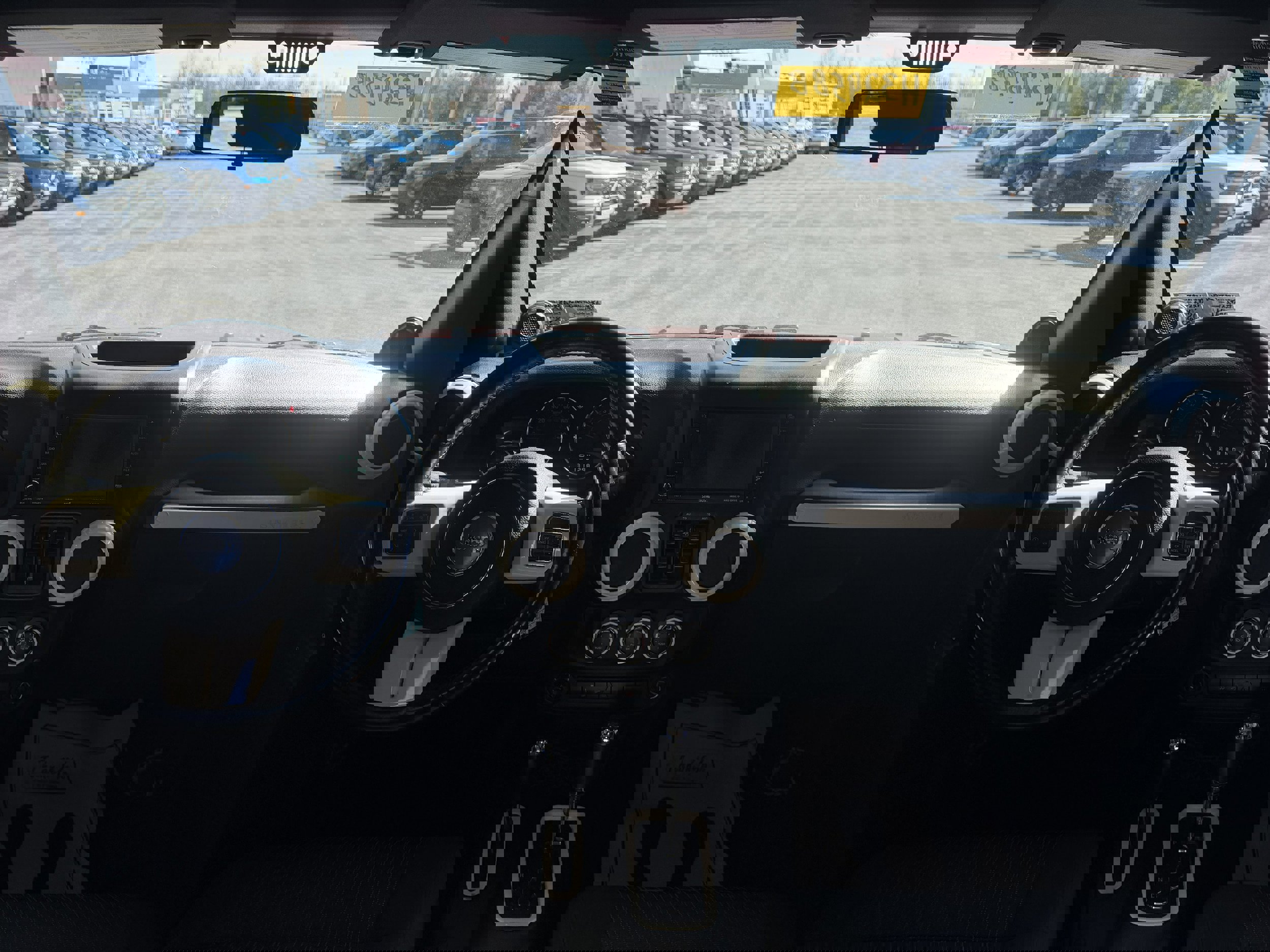 Used 2012 Jeep Wrangler Unlimited Rubicon w/ Connectivity Group image 11