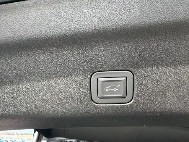 New 2026 GMC Yukon XL Denali w/ Sun & Power Step Package image 8