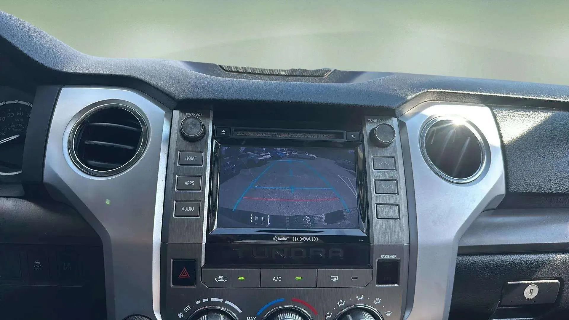 Used 2015 Toyota Tundra SR5 image 38