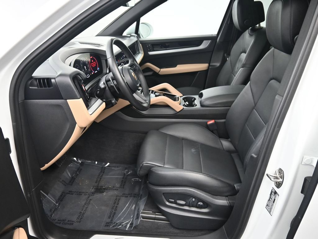 Certified 2024 Porsche Cayenne image 10