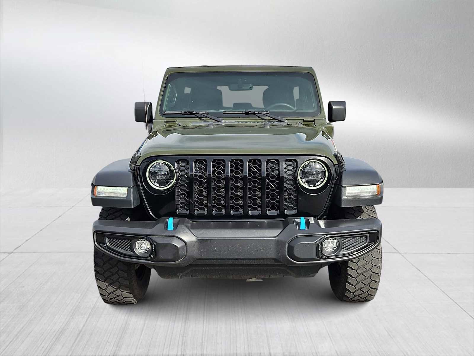 Used 2023 Jeep Wrangler Unlimited w/ 8.4" Radio Group image 3