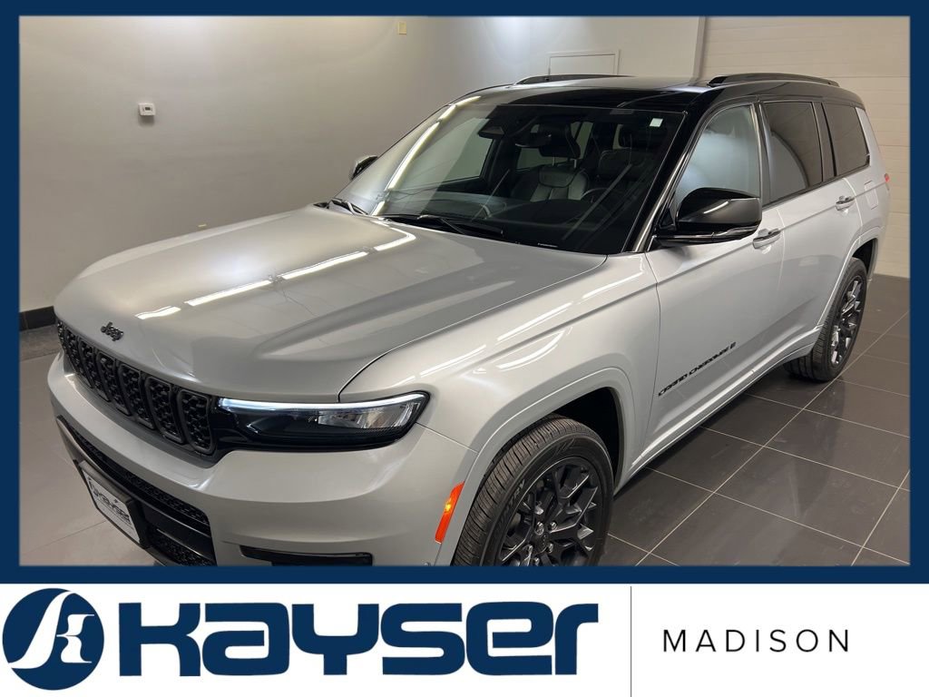 Used 2023 Jeep Grand Cherokee L Summit w/ High Altitude Package image 3