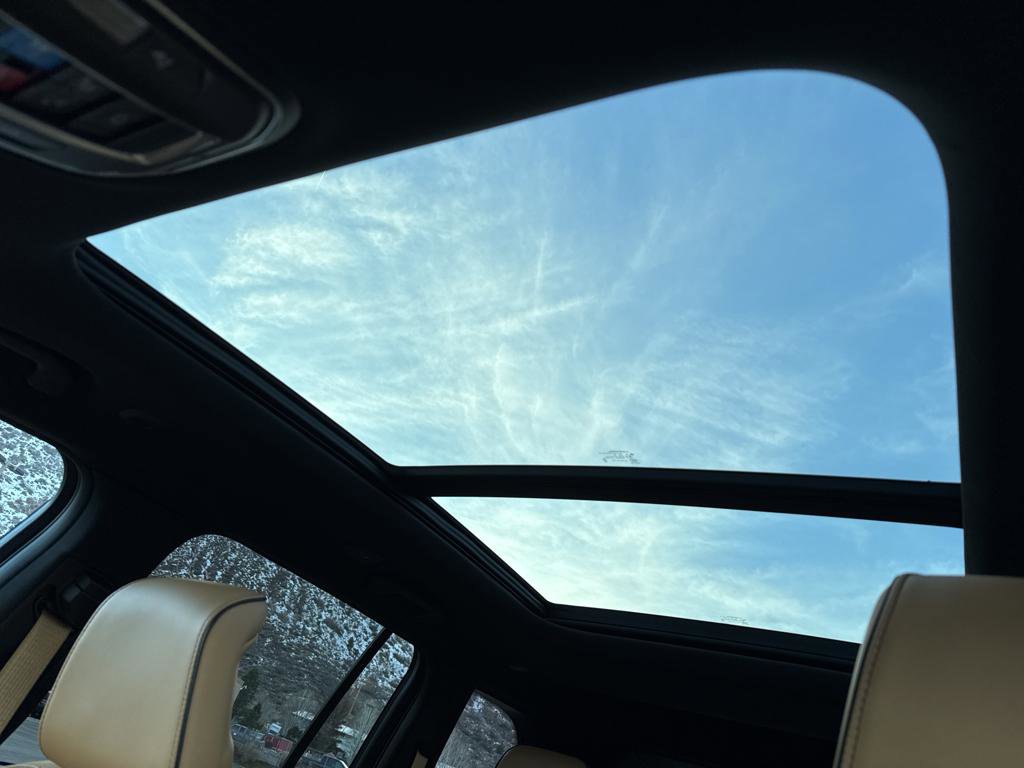 Certified 2025 Jeep Grand Cherokee Summit w/ Adv Protech Group IV image 33