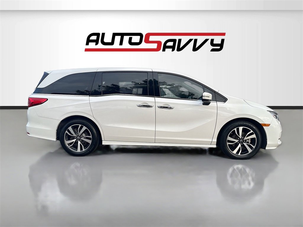 Used 2024 Honda Odyssey Elite image 8