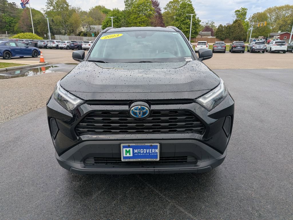 Used 2023 Toyota RAV4 LE AWD/4WD image 9