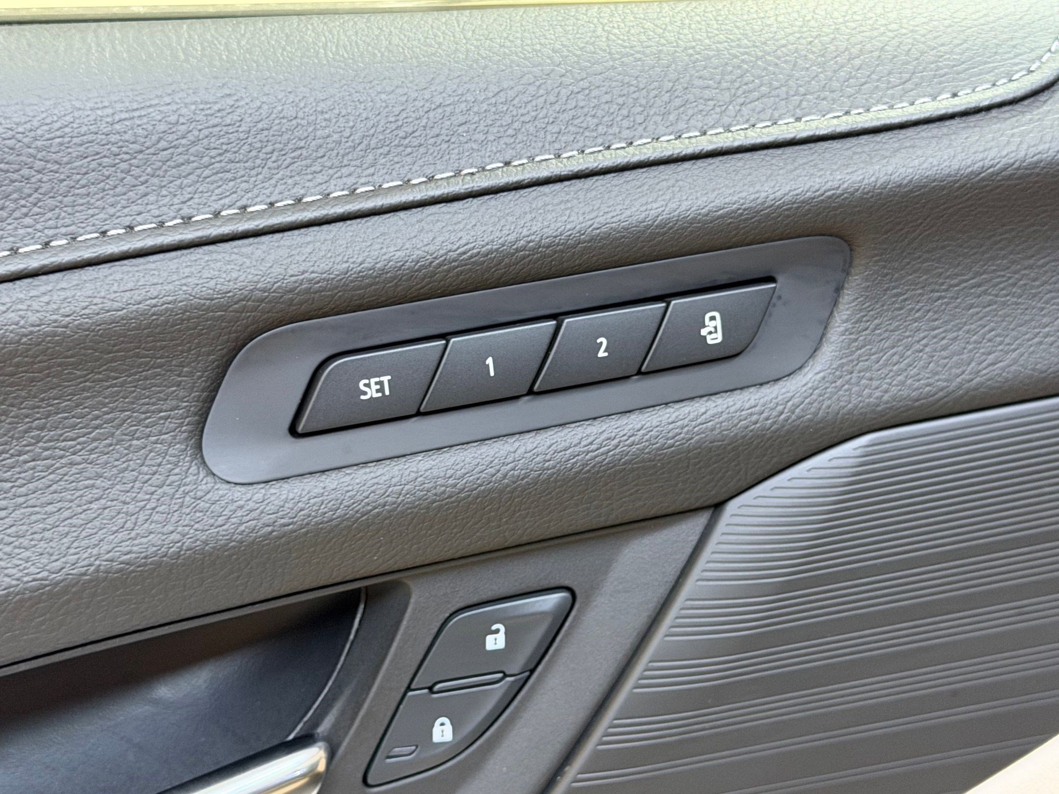Certified 2025 Cadillac CT4 Premium Luxury RWD image 25