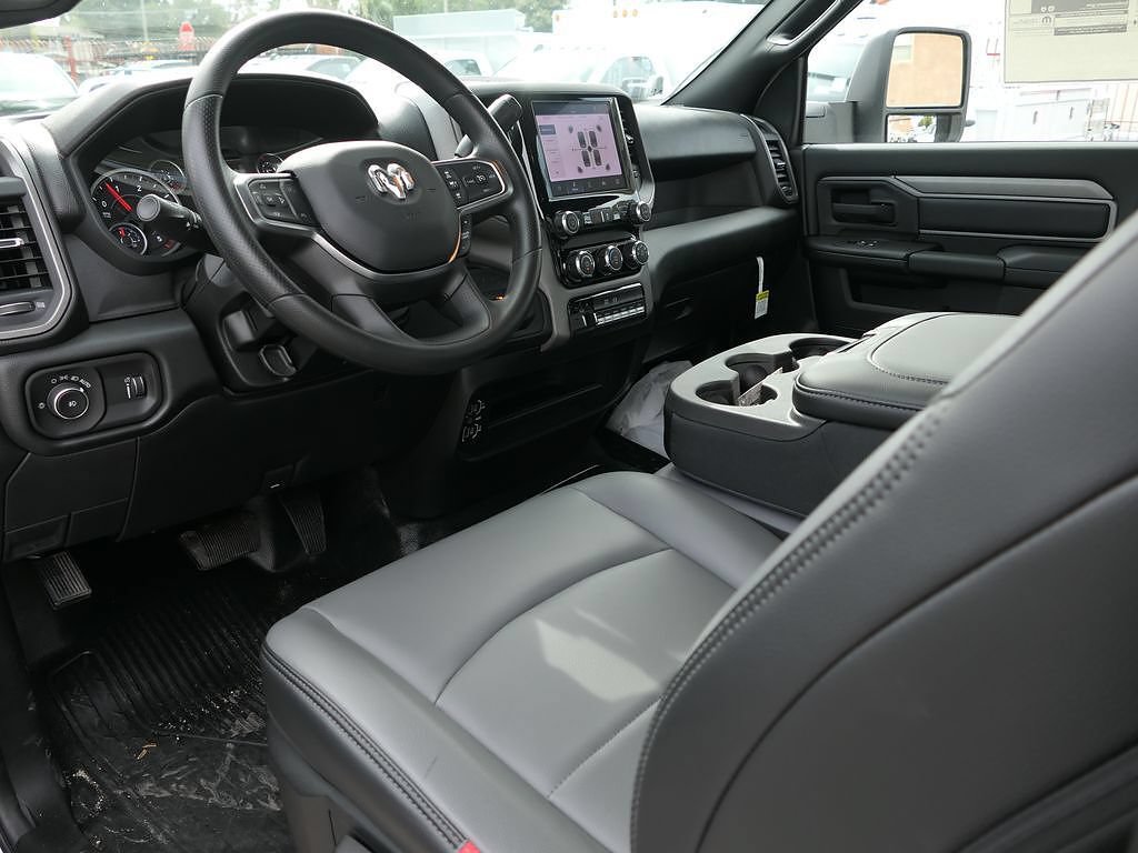 New 2026 RAM 5500 Tradesman w/ Chrome Appearance Group AWD/4WD image 11