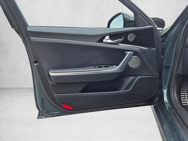 Used 2023 Kia Stinger GT-Line w/ Sun & Sound Package RWD image 11