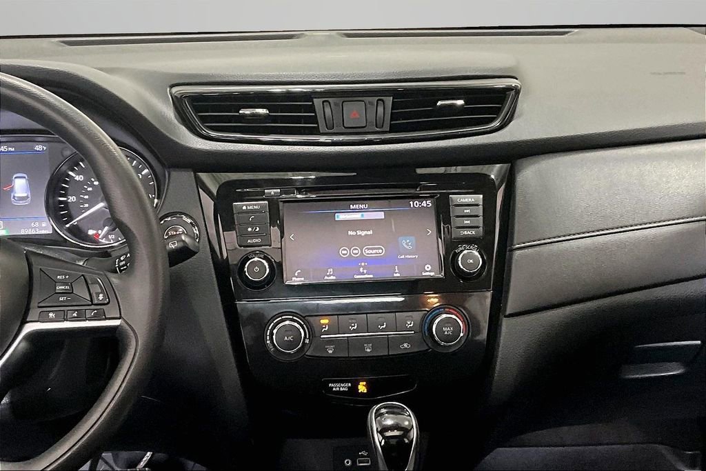 Used 2019 Nissan Rogue SV AWD/4WD image 9