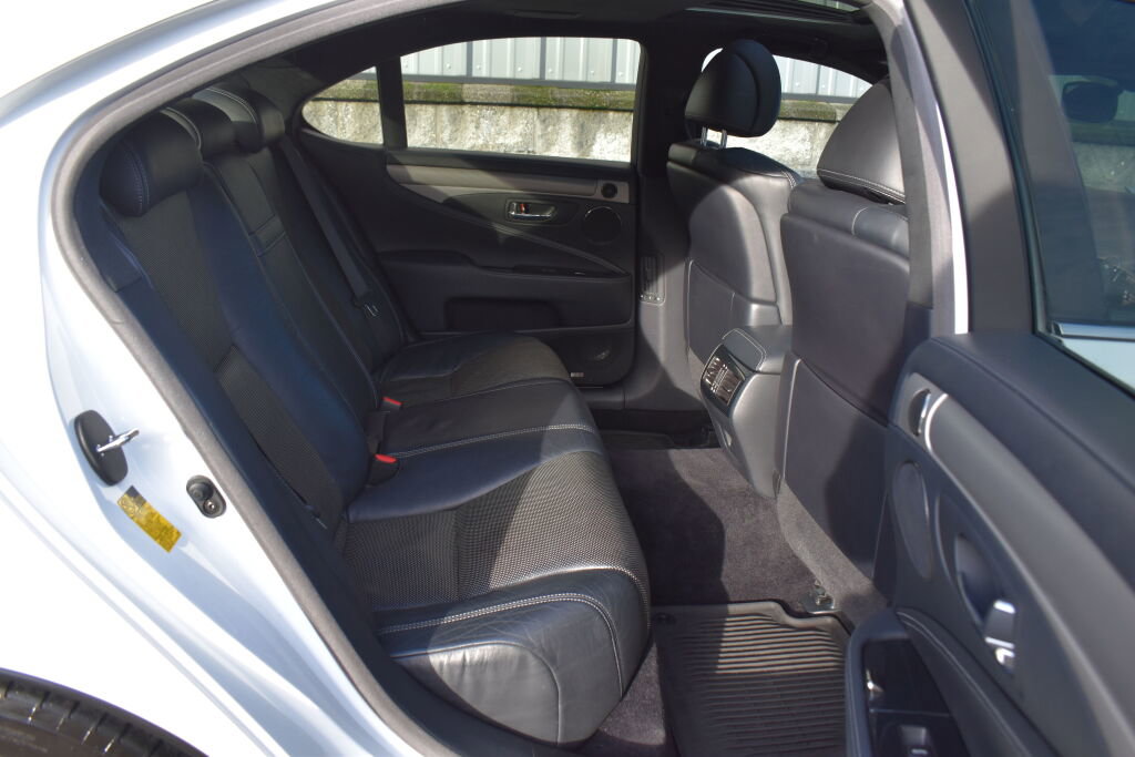 Used 2014 Lexus LS 460 AWD image 24