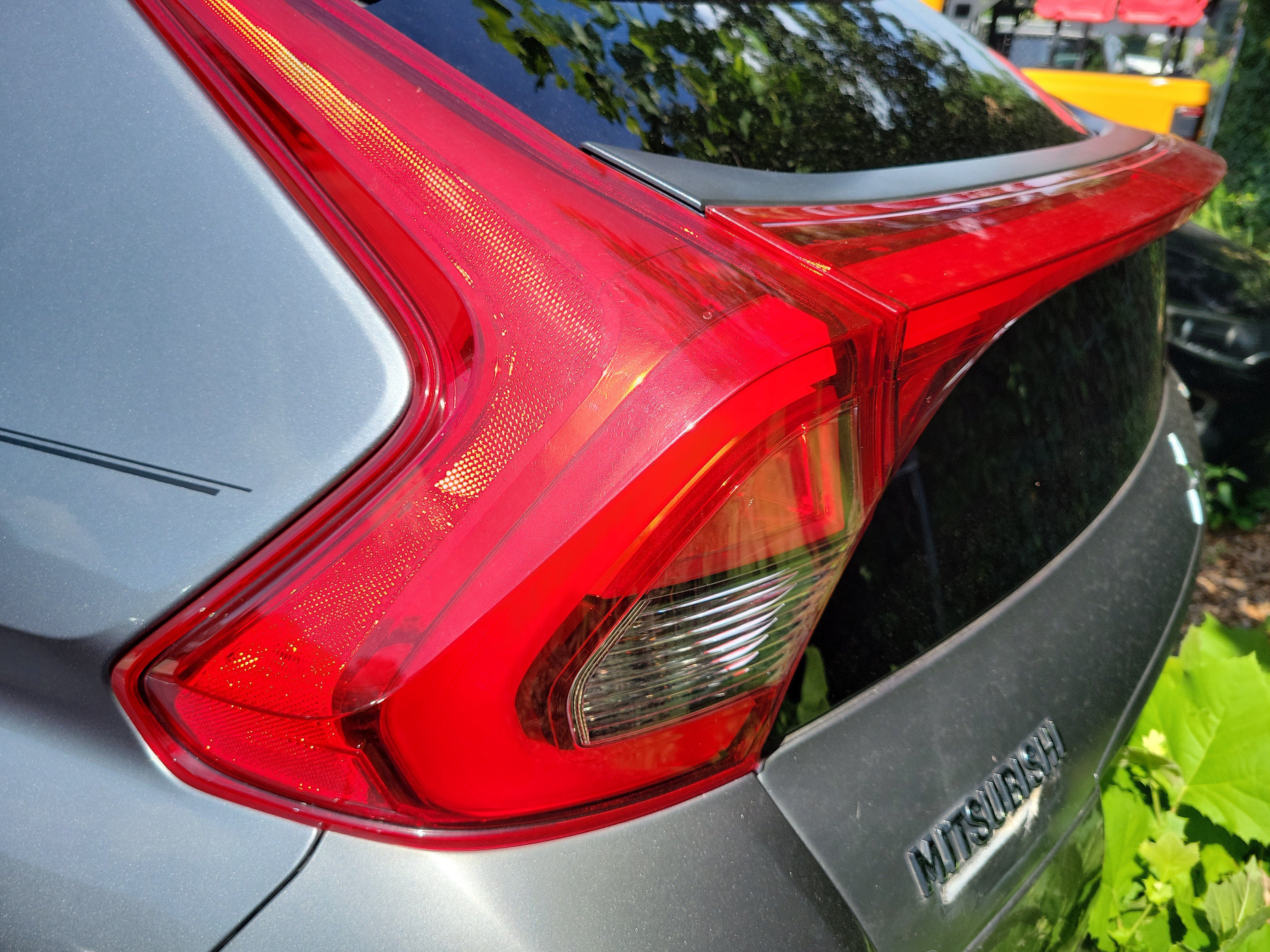 Used 2018 Mitsubishi Eclipse Cross LE AWD/4WD image 4
