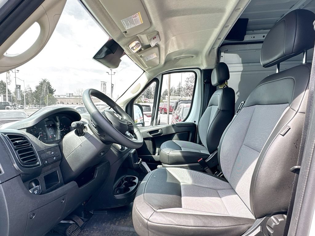 Used 2026 RAM ProMaster 2500 w/ Convenience Group FWD image 11