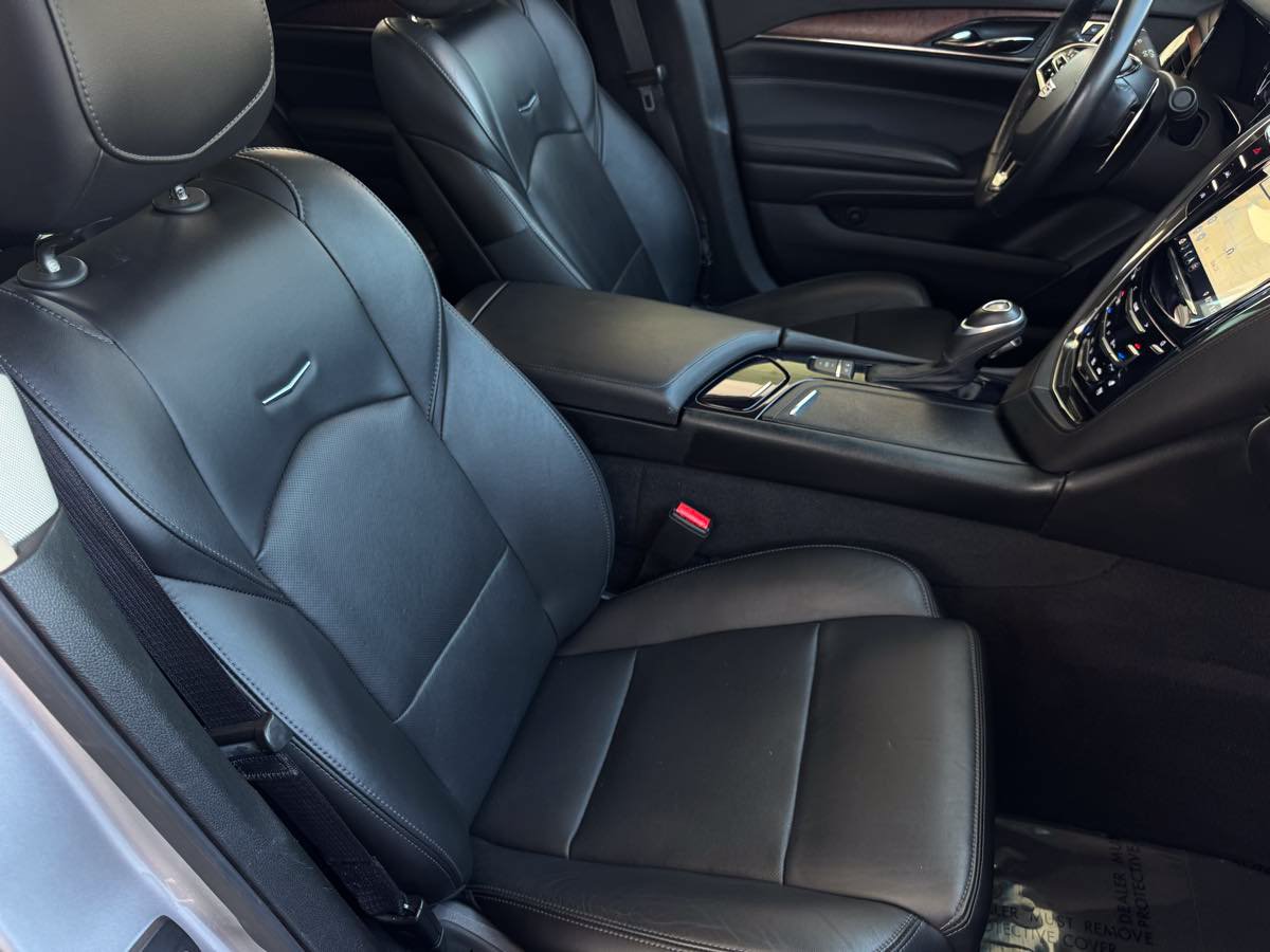 Used 2019 Cadillac CTS Luxury RWD image 32